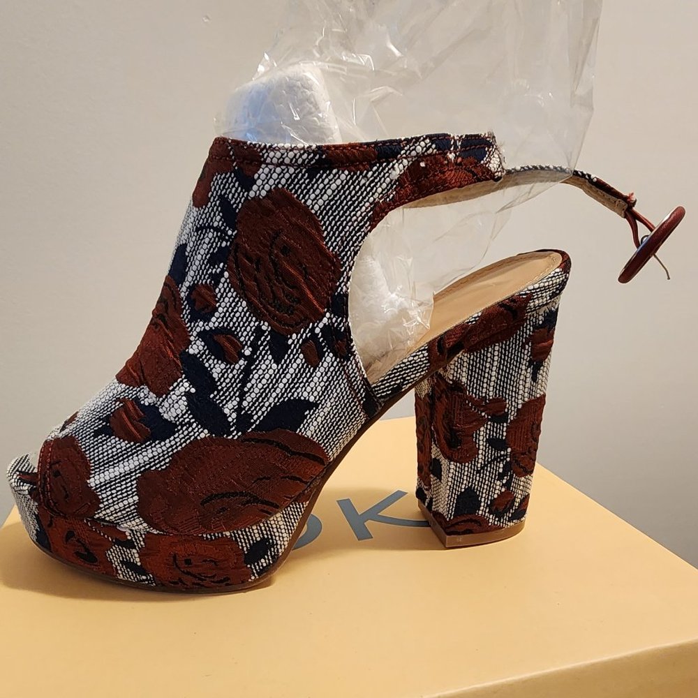 Yoki Platform Sandals
